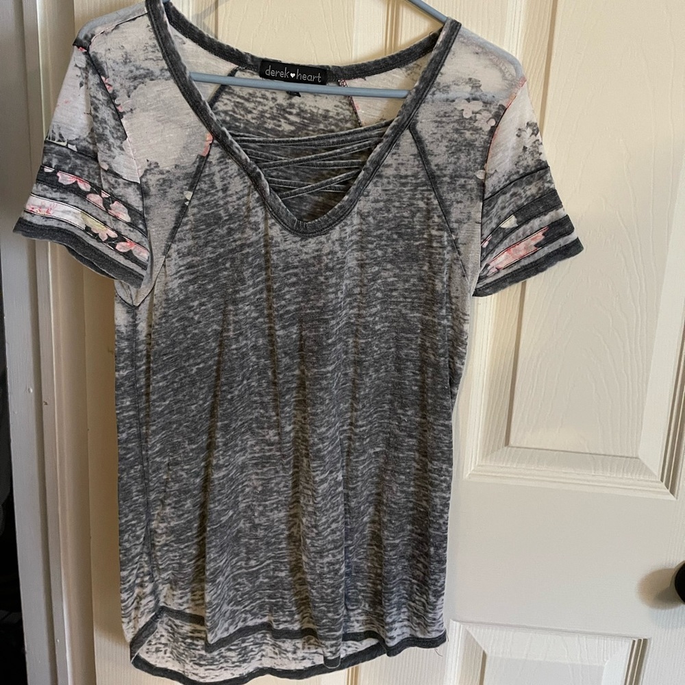 Women’s T-shirt